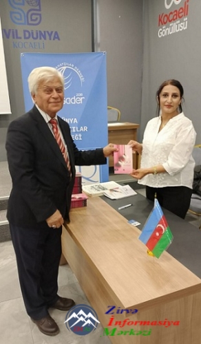 Leyla Mətinin "Sevgi mövsümü" adlı yeni kitabının imza günü İzmitdə keçirilib Leyla Mətinin "Sevgi mövsümü" adlı yeni kitabının imza günü İzmitdə keçirilib